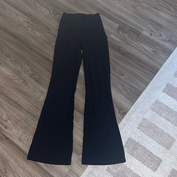 Groove Nulu Super-High-Rise Flared Pant - Picture 4 of 7